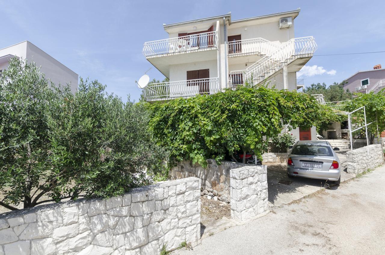 Apartments Mirko Trogir Exterior foto